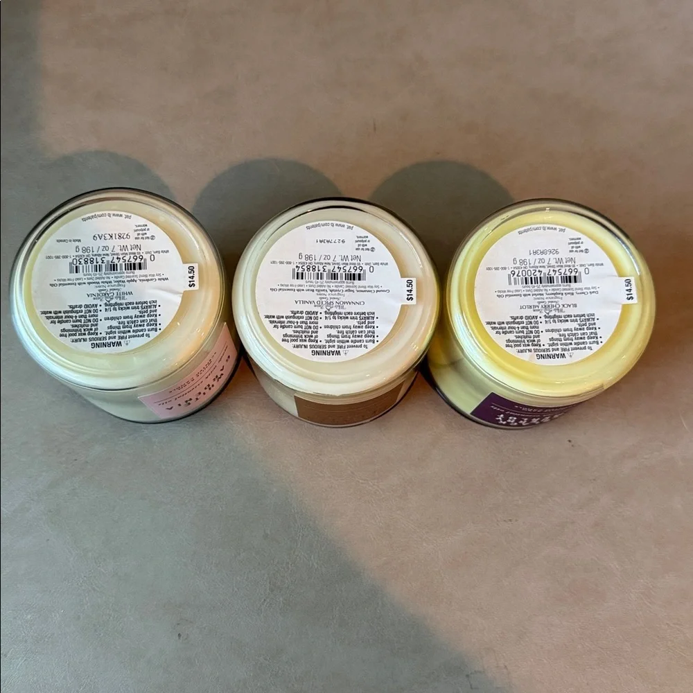 White Barn Trio - White Gardenia, Cinnamon Spiced Vanilla, Black Cherry Merlot. - Picture 3 of 3